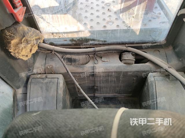 座椅后部（駕駛室部分）