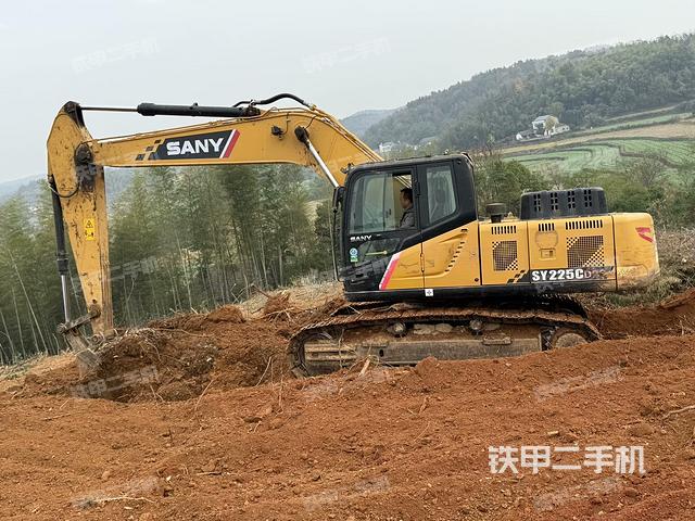 左后45(整機(jī)外觀) 左后45(整機(jī)外觀)