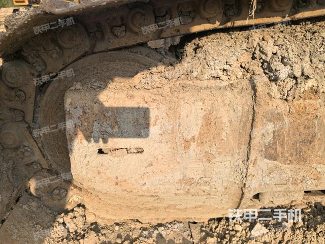 左驅(qū)動(dòng)輪（行走機(jī)構(gòu)）