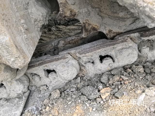 右側(cè)行走馬達(dá)蓋板（行走機(jī)構(gòu)）