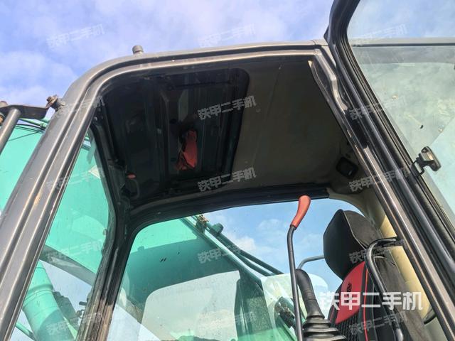 頂棚整體（駕駛室部分）