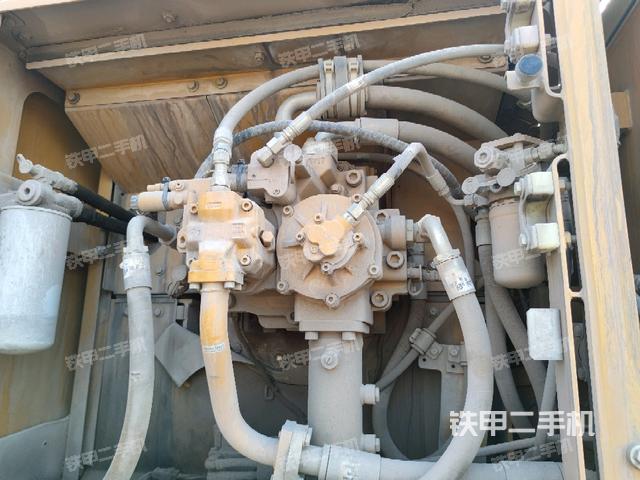 液壓泵室（大件艙室）