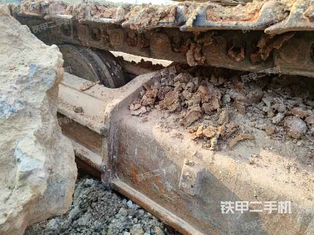 左側(cè)行走馬達(dá)蓋板（行走機(jī)構(gòu)）