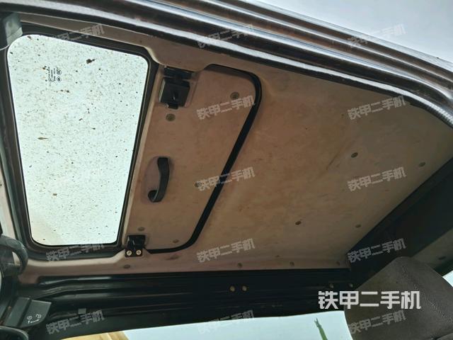 頂棚整體(駕駛室部分) 頂棚整體(駕駛室部分)
