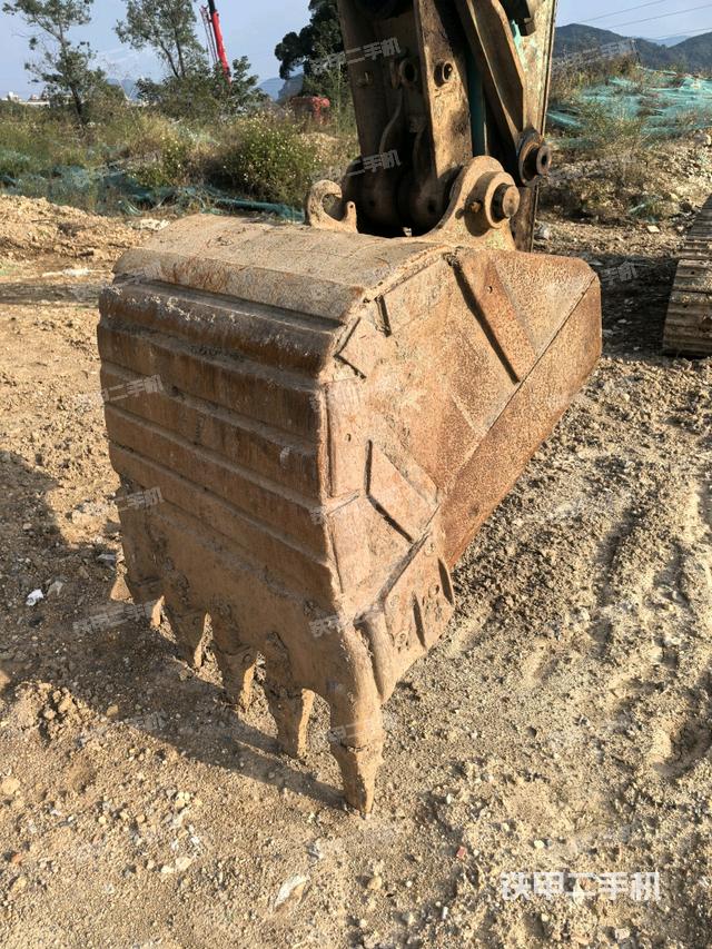 鏟斗45度（工作和回轉(zhuǎn)裝置）