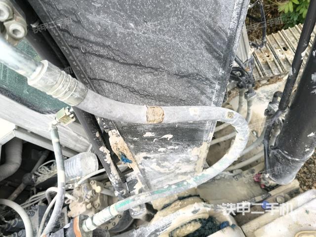 大臂根部 斜视(工作和回转装置) 大臂根部 斜视(工作和回转装置)