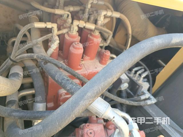 分配閥（上車部件）