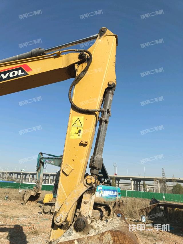 小臂整體左后（工作和回轉(zhuǎn)裝置）