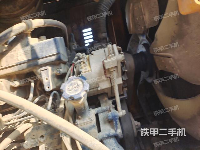 散熱器正面(動力系統(tǒng)) 散熱器正面(動力系統(tǒng))