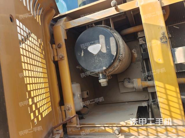 液壓泵斜45?左（大件艙室）