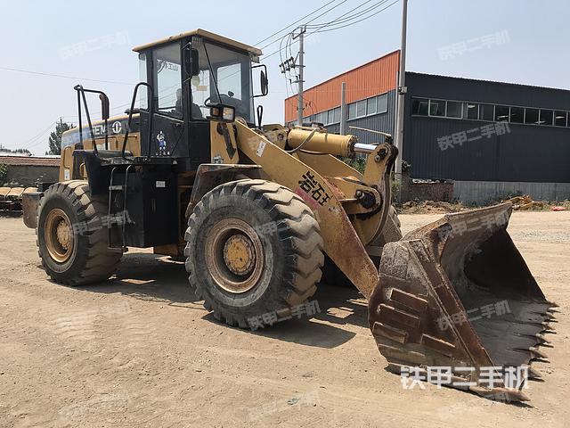 工作裝置整體（整機(jī)外觀及大件）