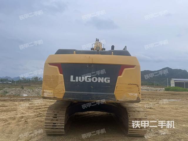 右前45(整機(jī)外觀) 右前45(整機(jī)外觀)