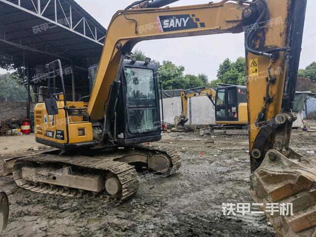右前45(整機(jī)外觀) 右前45(整機(jī)外觀)