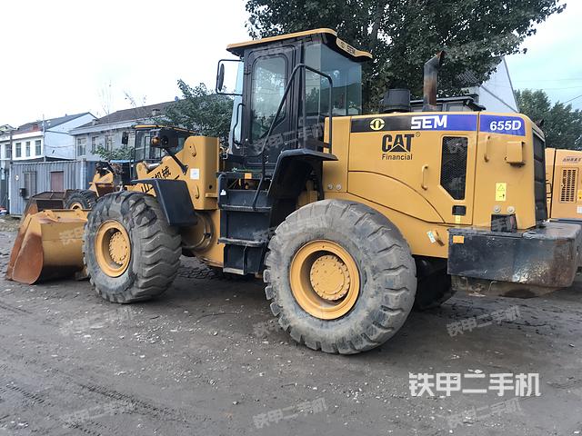 工作裝置整體（整機外觀及大件）