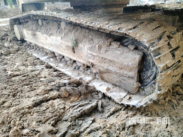 左側(cè)履帶整體?（行走機(jī)構(gòu)）