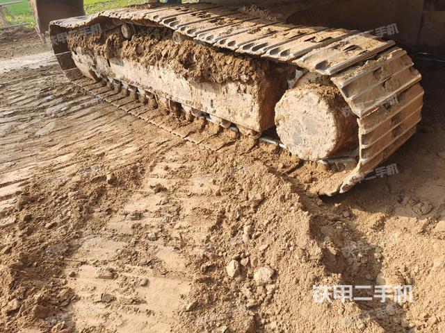 左側(cè)履帶整體?（行走機(jī)構(gòu)）