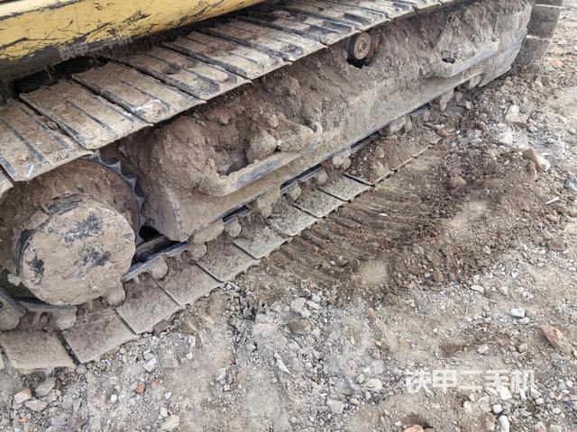 單側(cè)履帶整體（整機(jī)外觀）