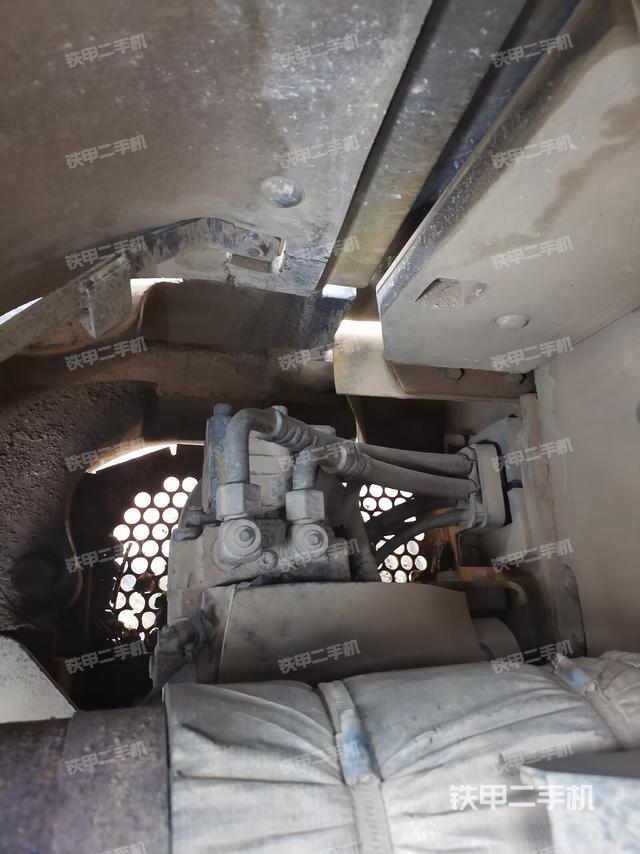 液壓泵室（大件艙室）