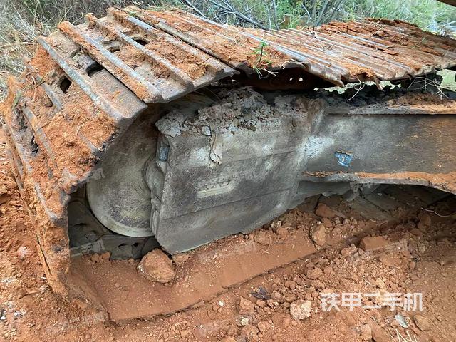 左導向輪(行走機構) 左導向輪(行走機構)