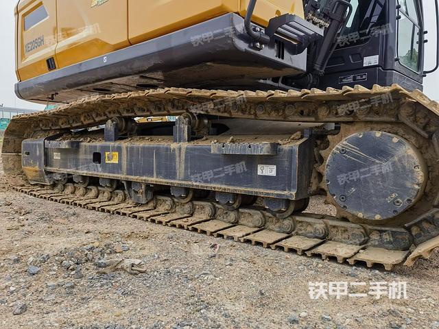 右側(cè)履帶整體(行走機(jī)構(gòu)) 右側(cè)履帶整體(行走機(jī)構(gòu))