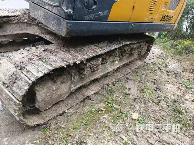 右側(cè)履帶整體（行走機(jī)構(gòu)）