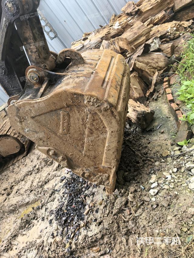 鏟斗45度（工作和回轉(zhuǎn)裝置）