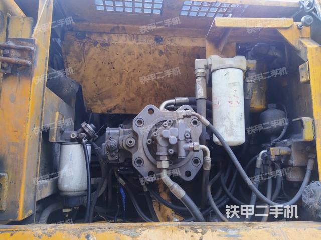 液壓泵斜45?左(大件艙室) 液壓泵斜45?左(大件艙室)