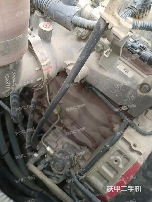 發(fā)動(dòng)機(jī)室（上車部件）