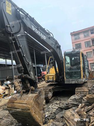 沃爾沃EC140BLC挖掘機