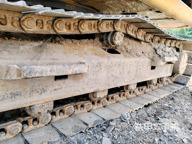 右導(dǎo)向輪（行走機構(gòu)）