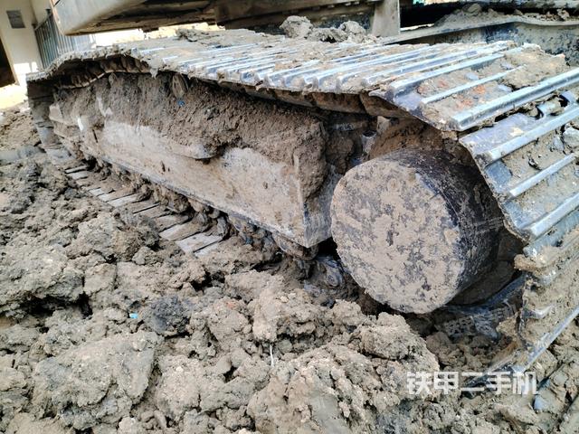 右側(cè)履帶整體（行走機(jī)構(gòu)）