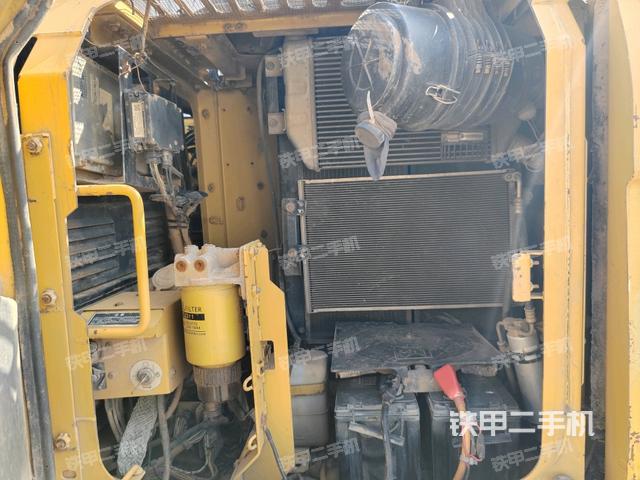 散熱器正面（大件艙室）