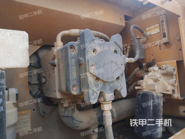 電瓶（大件艙室）