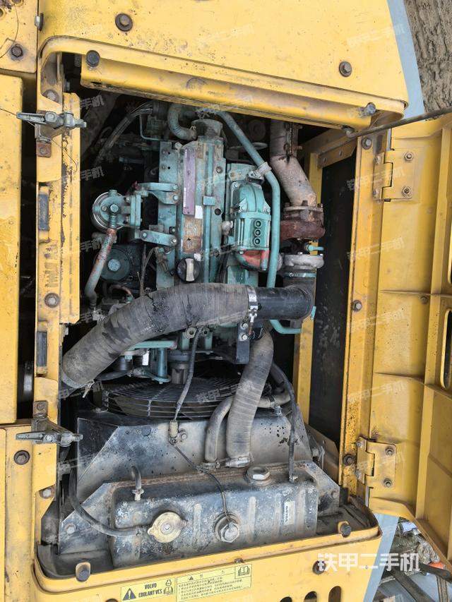 發(fā)動(dòng)機(jī)室（上車部件）