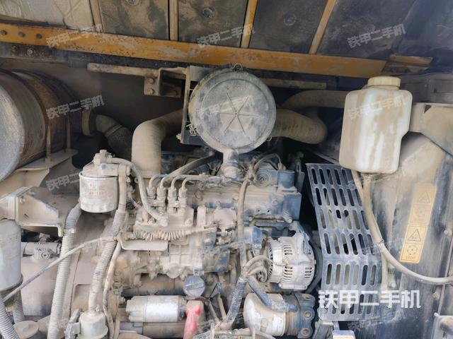 發(fā)動機室(上車部件) 發(fā)動機室(上車部件)