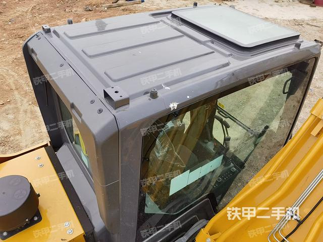 駕駛室頂部俯視(上車部件) 駕駛室頂部俯視(上車部件)