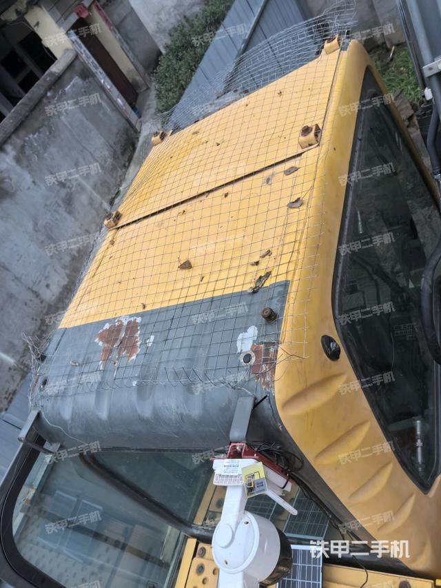 駕駛室頂部俯視（上車部件）