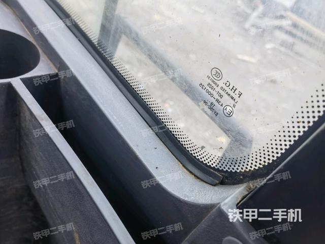 后窗玻璃角標(biāo)(駕駛室部分) 后窗玻璃角標(biāo)(駕駛室部分)