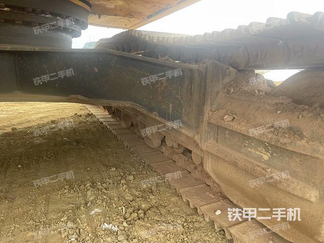 右側(cè)行走馬達(dá)蓋板(行走機(jī)構(gòu)) 右側(cè)行走馬達(dá)蓋板(行走機(jī)構(gòu))