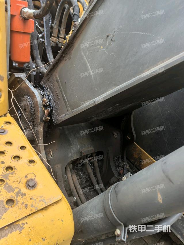 大臂根部?斜視（工作和回轉(zhuǎn)裝置）