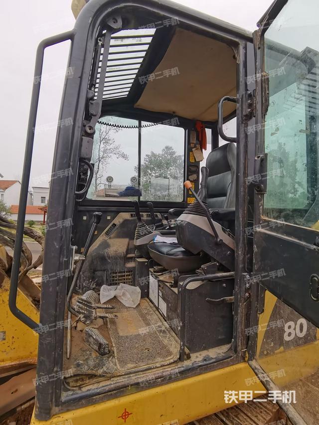 ?駕駛室正側(cè)（駕駛室部分）