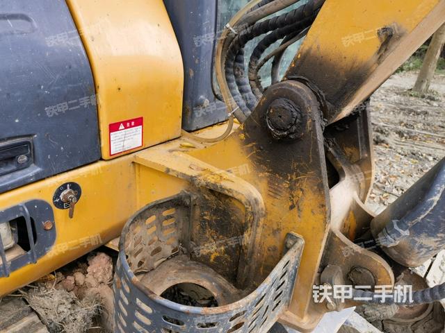 大臂根部?斜(工作和回轉(zhuǎn)裝置) 大臂根部?斜(工作和回轉(zhuǎn)裝置)