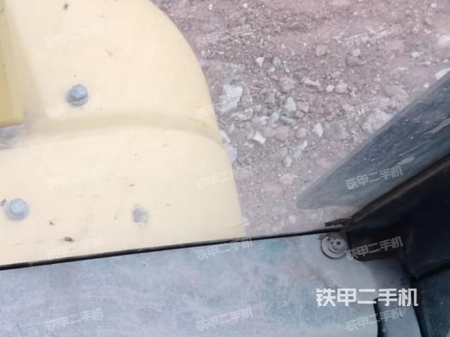 后窗玻璃角標(biāo)（駕駛室部分）