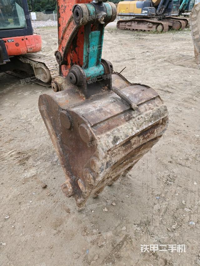 鏟斗45度（工作和回轉(zhuǎn)裝置）