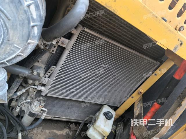 散熱器正面（大件艙室）