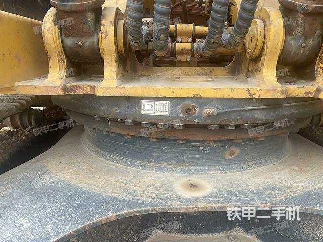 大臂根部?斜視(工作和回轉(zhuǎn)裝置) 大臂根部?斜視(工作和回轉(zhuǎn)裝置)