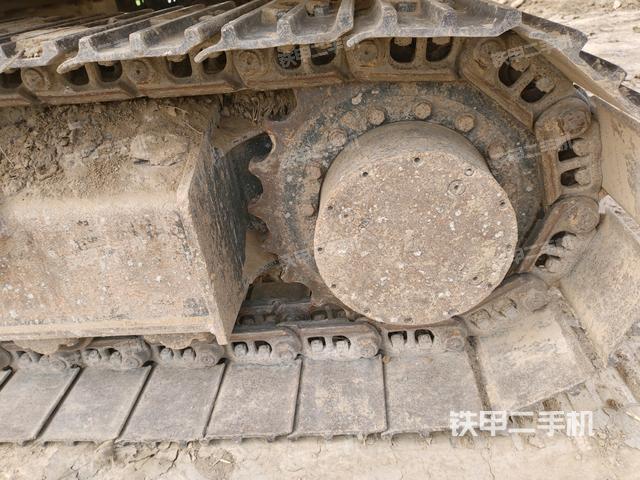 左側(cè)履帶整體?（行走機(jī)構(gòu)）