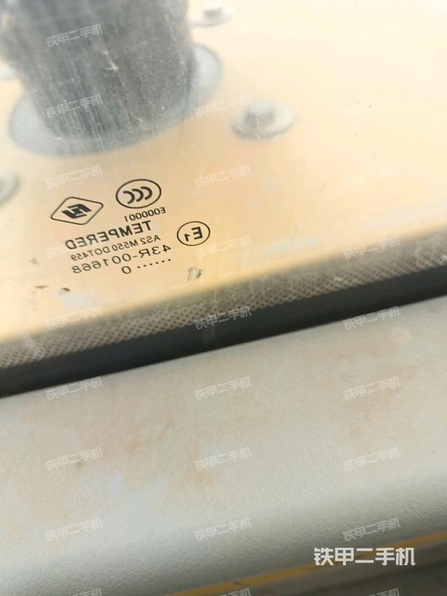 后窗玻璃角標(biāo)（駕駛室部分）