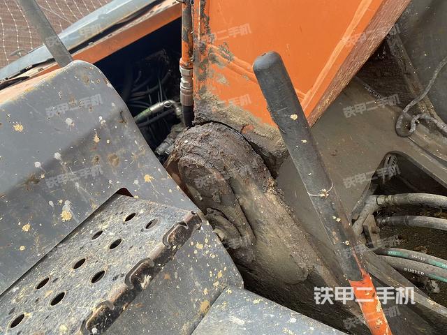 大臂根部?斜視（工作和回轉(zhuǎn)裝置）