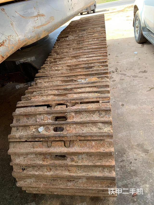 單側(cè)履帶整體（整機外觀）